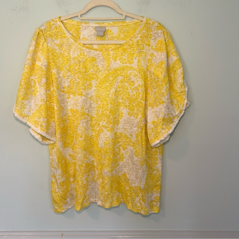 Chico’s Yellow & Cream 100% Linen Paisley Flutter Sleeve Fringe Short Sleeve Top